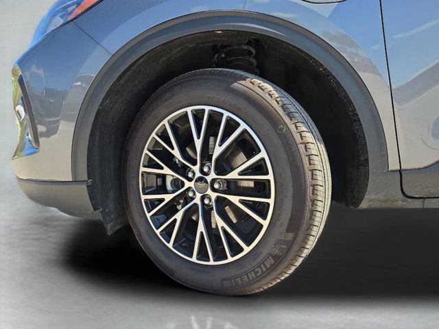 Used 2025 Ford Escape SE FWD image 40