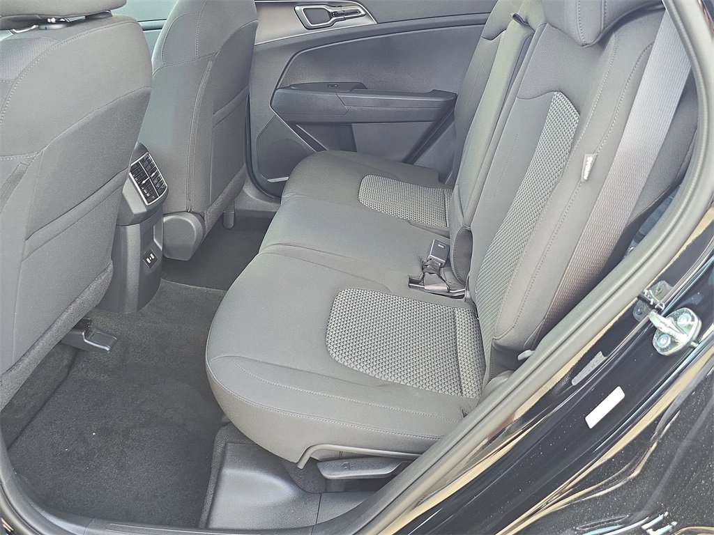 New 2026 Kia Sportage LX image 16