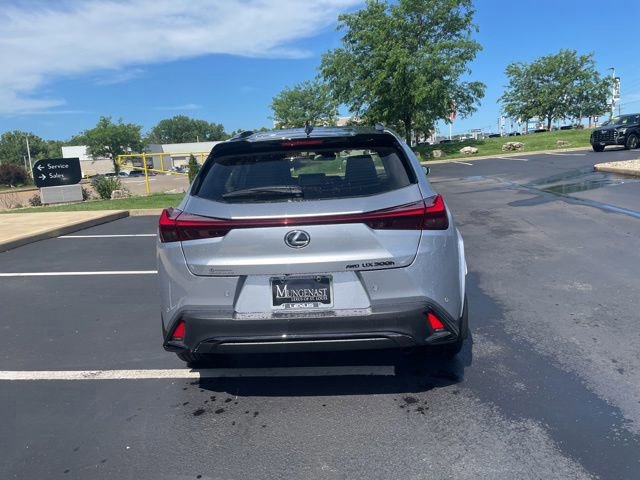 New 2026 Lexus UX 300h AWD image 4