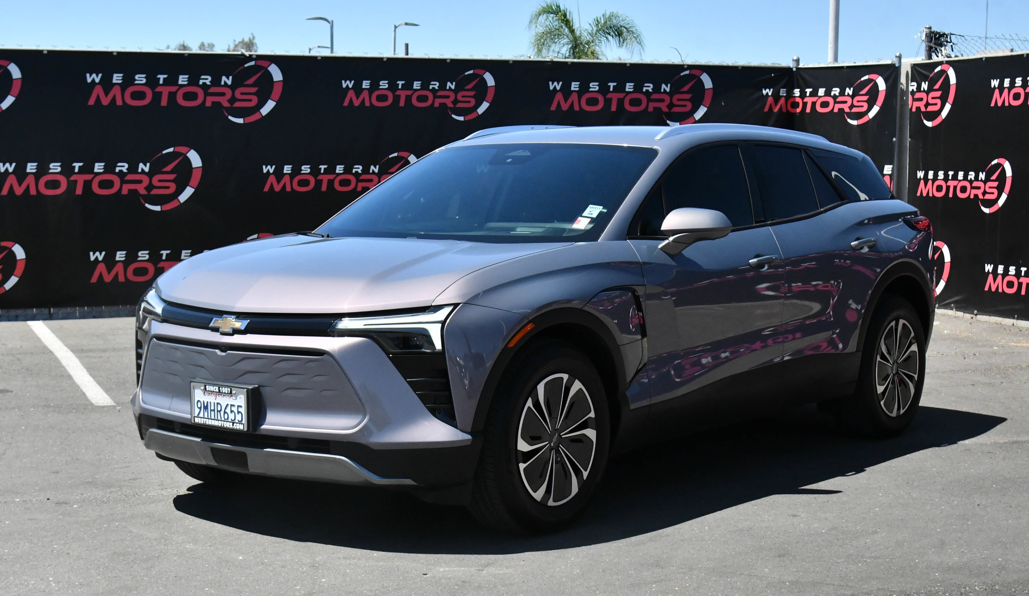 Used 2024 Chevrolet Blazer EV LT AWD/4WD image 3