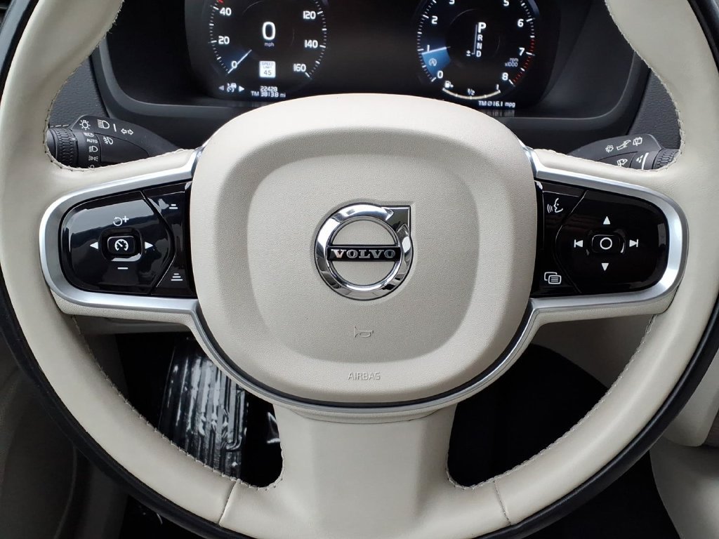 Certified 2022 Volvo XC90 T6 Inscription w/ Advanced Package AWD/4WD image 14