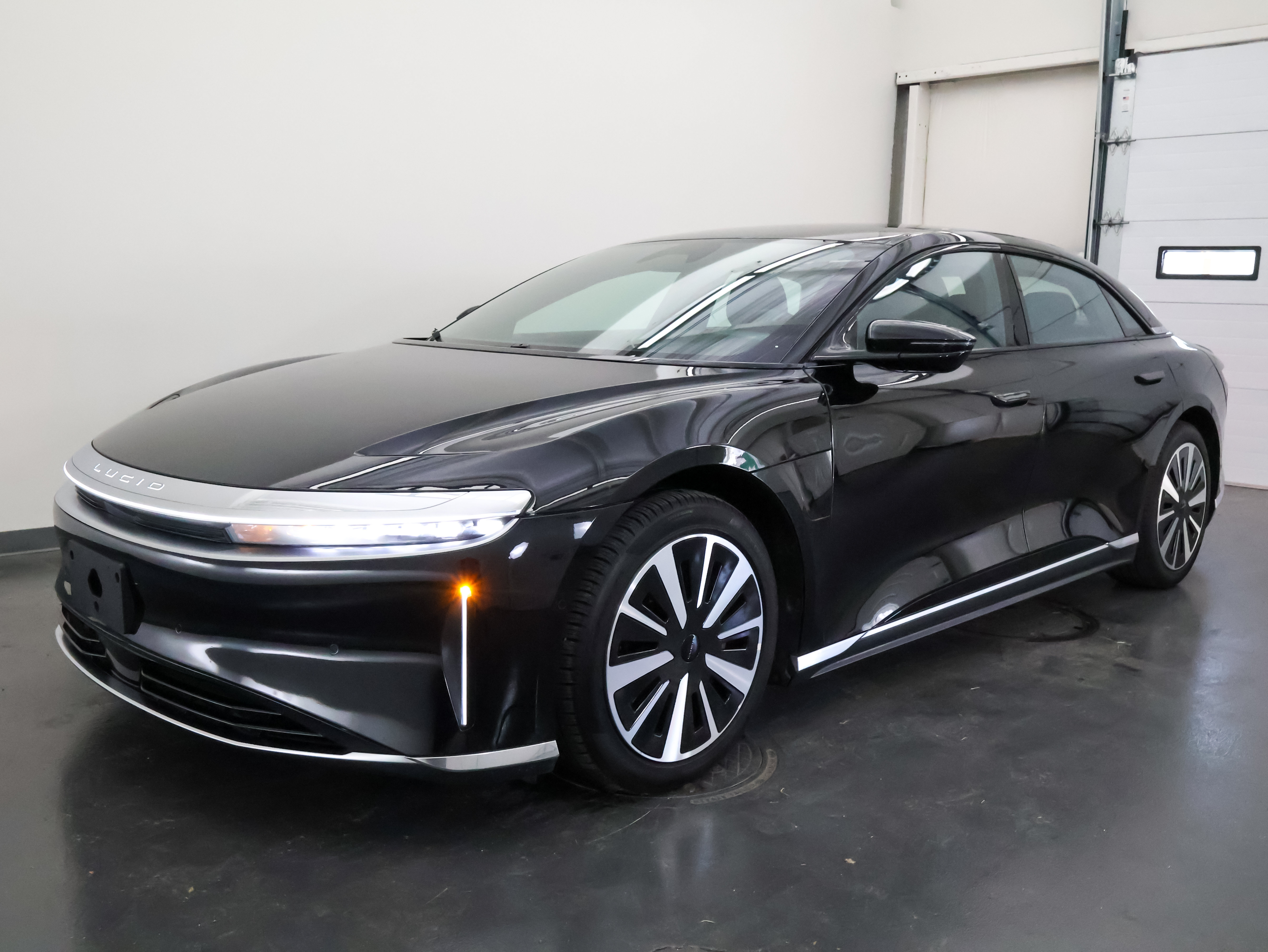 Used 2023 Lucid Air Pure AWD/4WD image 7