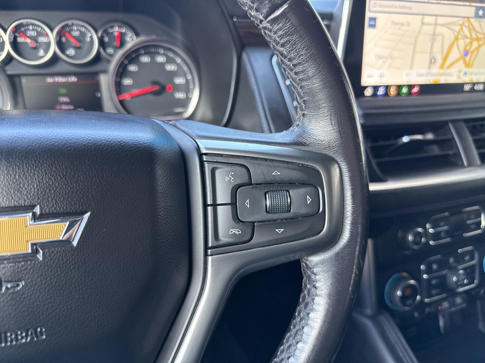 Used 2021 Chevrolet Suburban LT w/ Rear Media and Nav Package AWD/4WD image 35