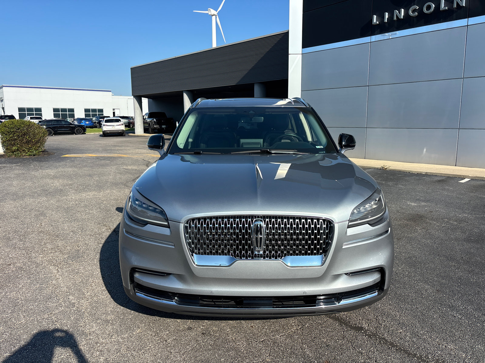 Certified 2024 Lincoln Aviator Reserve w/ Equipment Group 201A AWD/4WD image 2