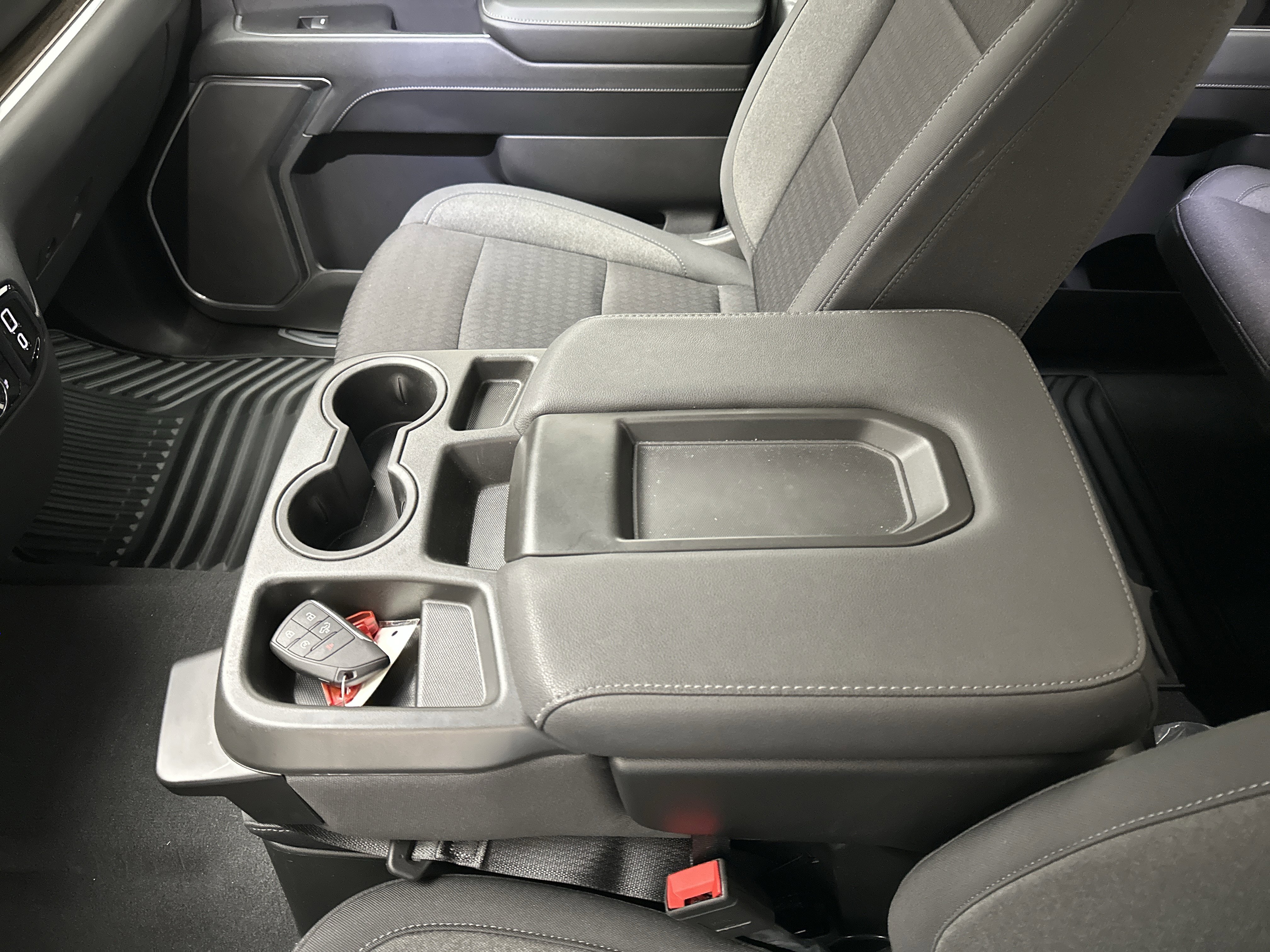 Used 2024 Chevrolet Silverado 2500 LT w/ Convenience Package image 39