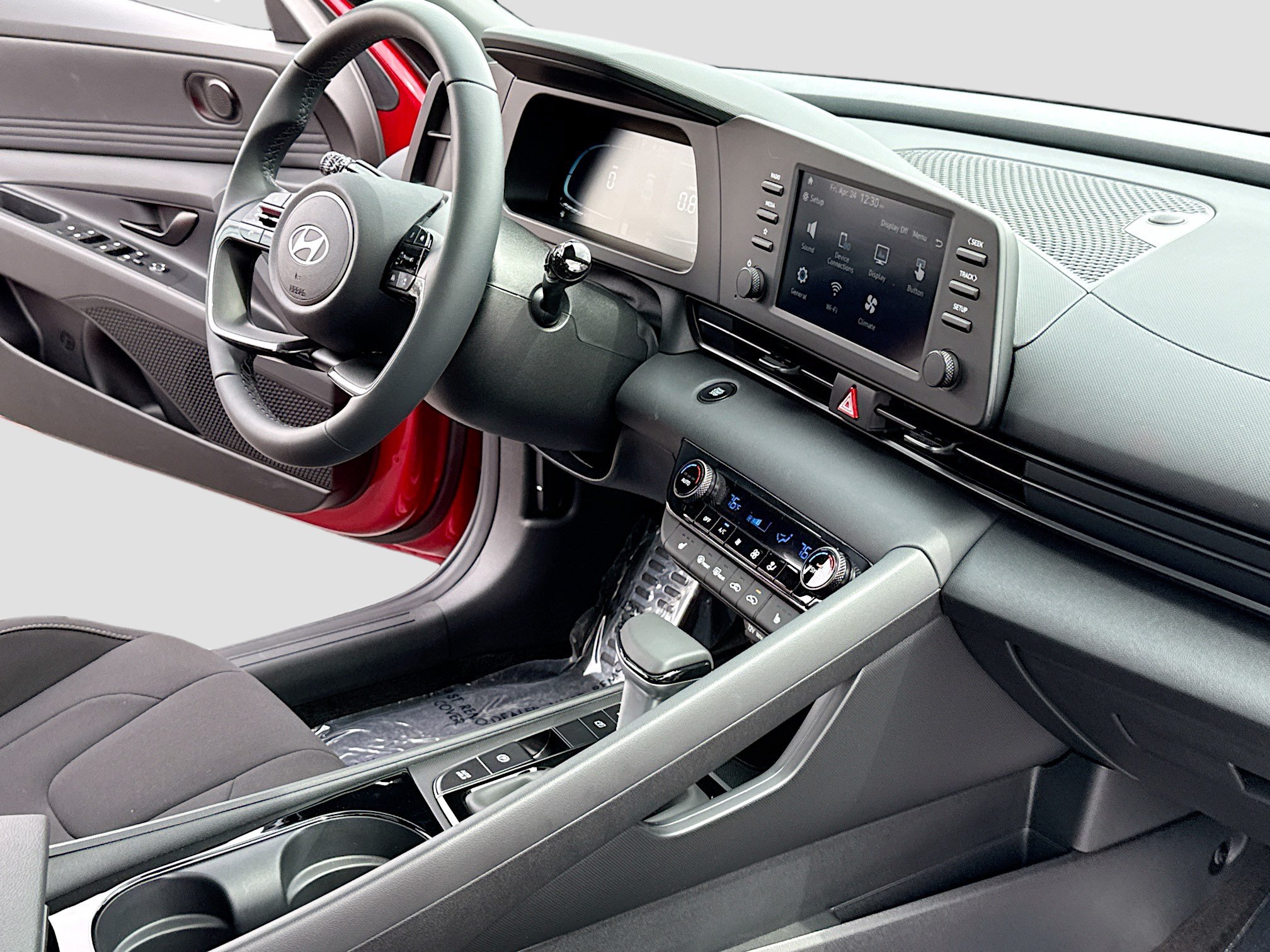 New 2026 Hyundai Elantra SEL Sport FWD image 5