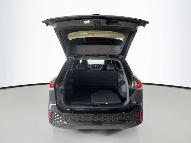 Used 2025 Volkswagen Tiguan SE R-Line image 29