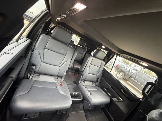 Used 2025 Toyota Sequoia Platinum AWD/4WD image 22