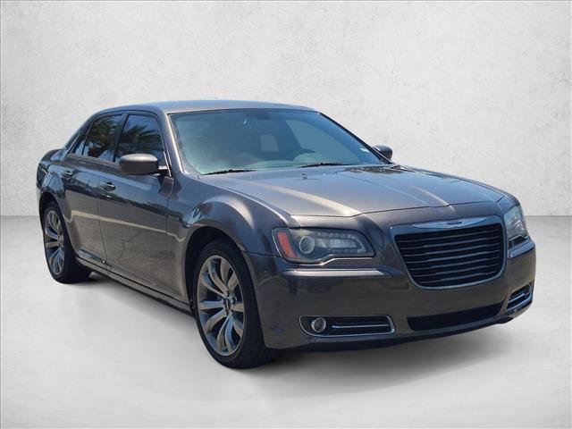 Used 2014 Chrysler 300 S RWD image 3