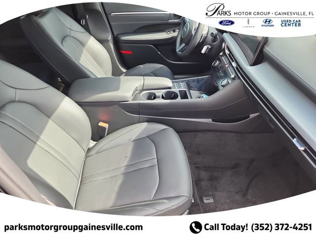 New 2025 Hyundai Sonata Limited image 8