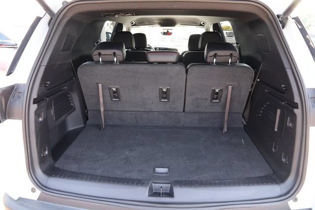 Used 2025 Chevrolet Traverse Z71 w/ Enhanced Driving Package AWD/4WD image 7