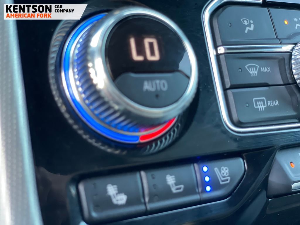 Used 2021 GMC Yukon Denali w/ Denali Premium Package AWD/4WD image 40