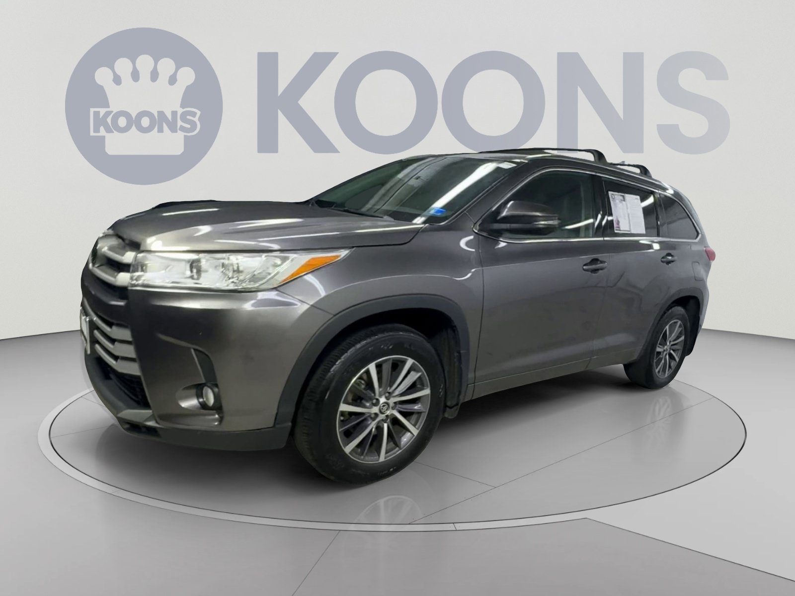 Used 2018 Toyota Highlander XLE AWD/4WD image 5