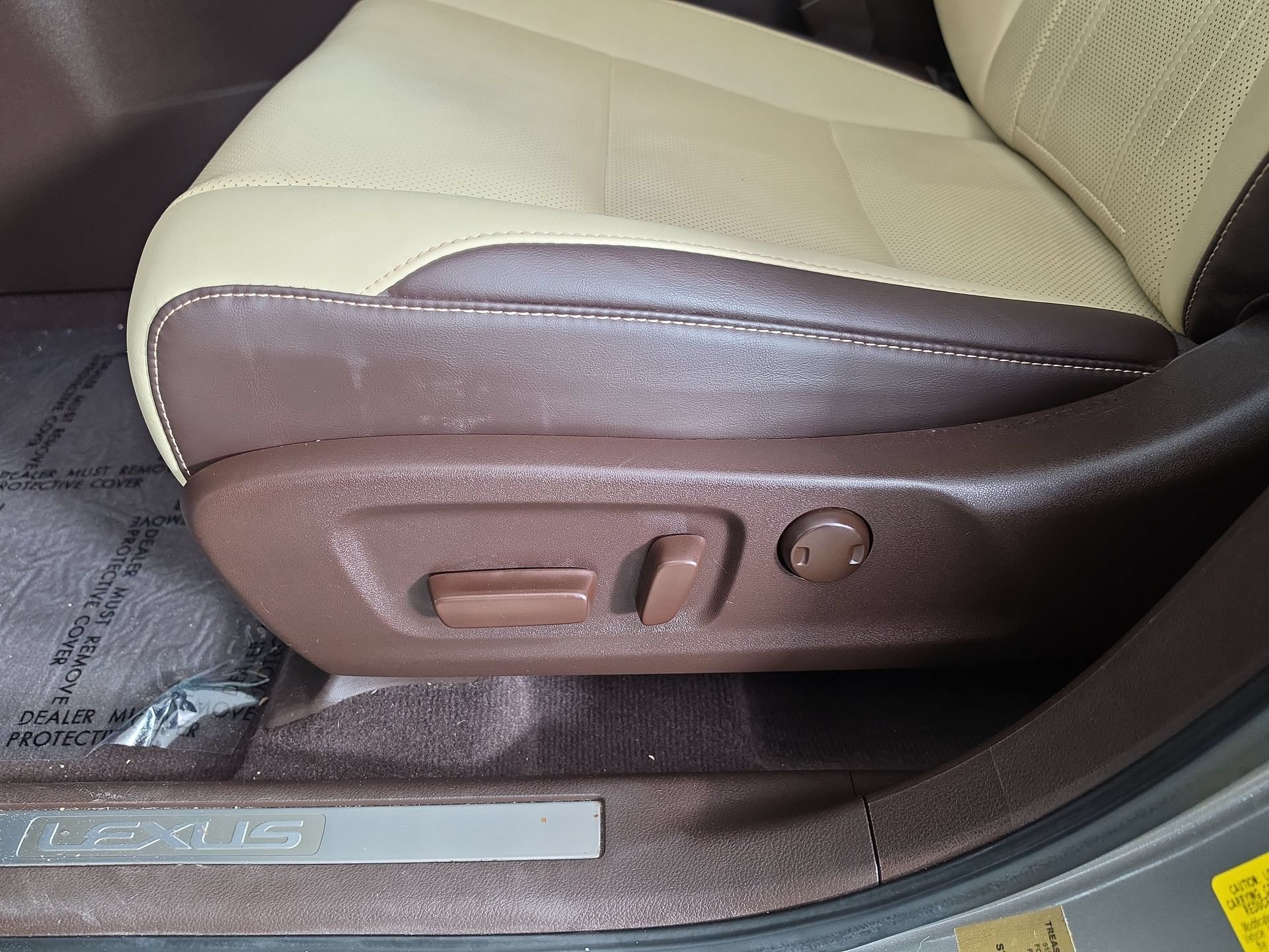 Used 2018 Lexus RX 350 FWD w/ Premium Package image 16