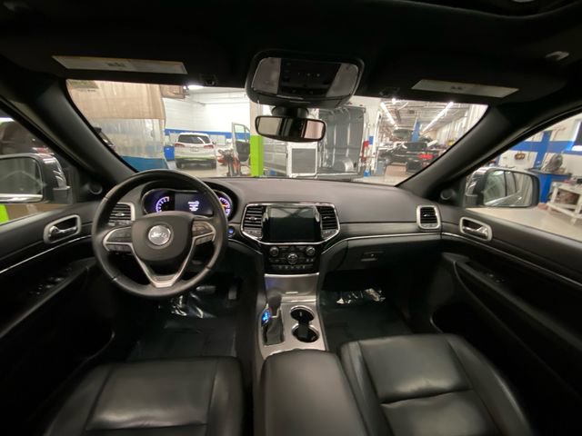 Used 2019 Jeep Grand Cherokee Limited AWD/4WD image 28