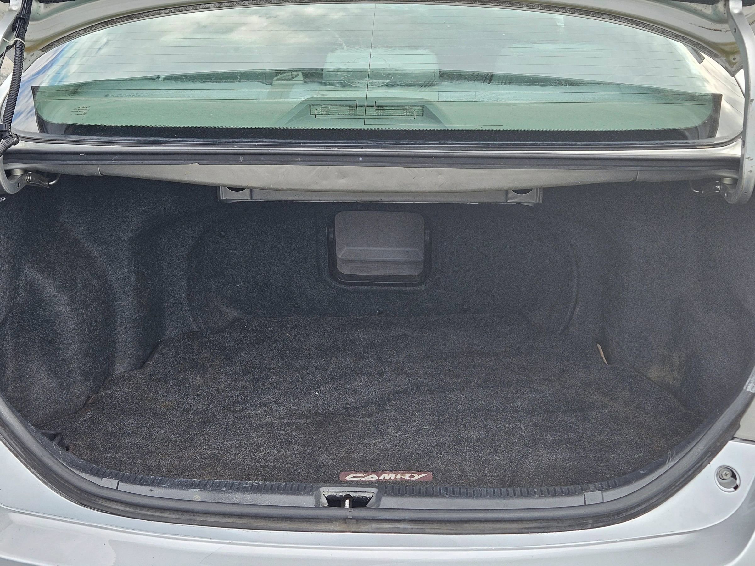 Used 2009 Toyota Camry SE FWD image 17
