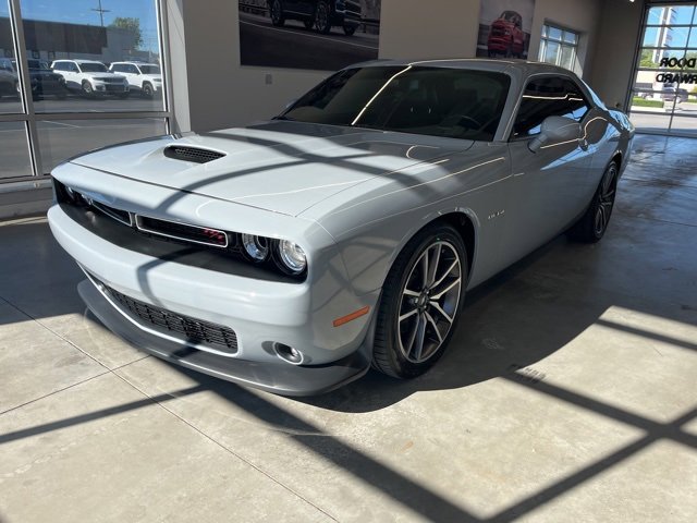 Used 2022 Dodge Challenger R/T w/ Plus Package image 1