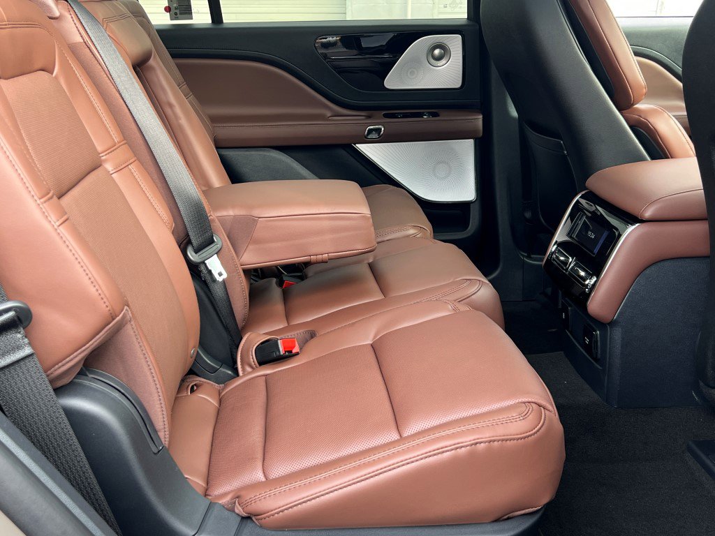 New 2026 Lincoln Aviator Reserve image 10