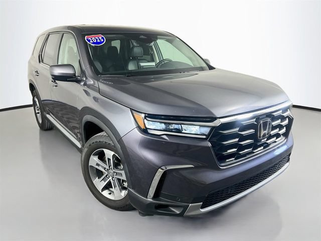 Used 2025 Honda Pilot EX-L image 2