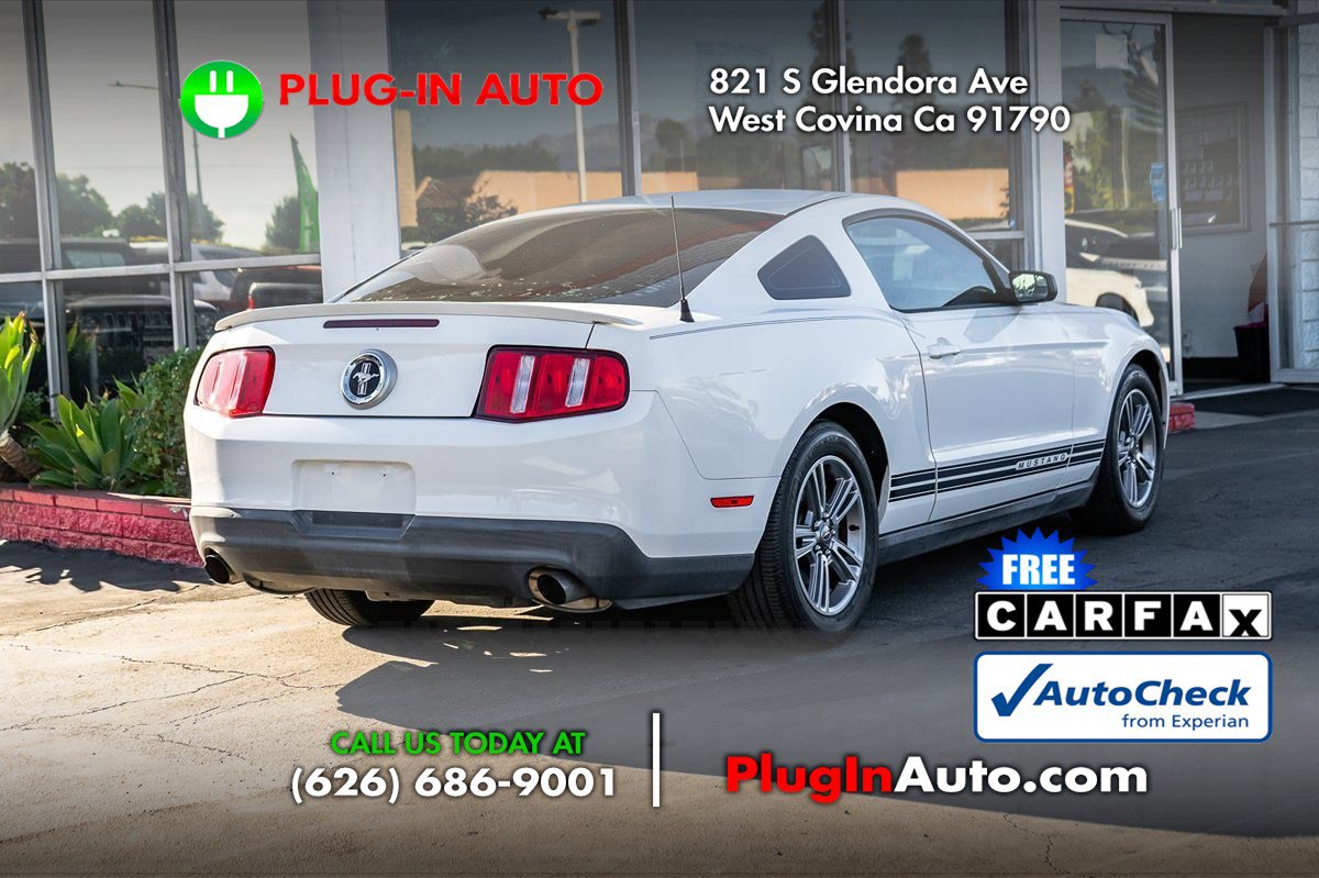 Used 2012 Ford Mustang Premium w/ Comfort Pkg image 4