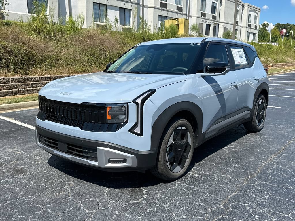 New 2027 Kia Seltos EX FWD image 3