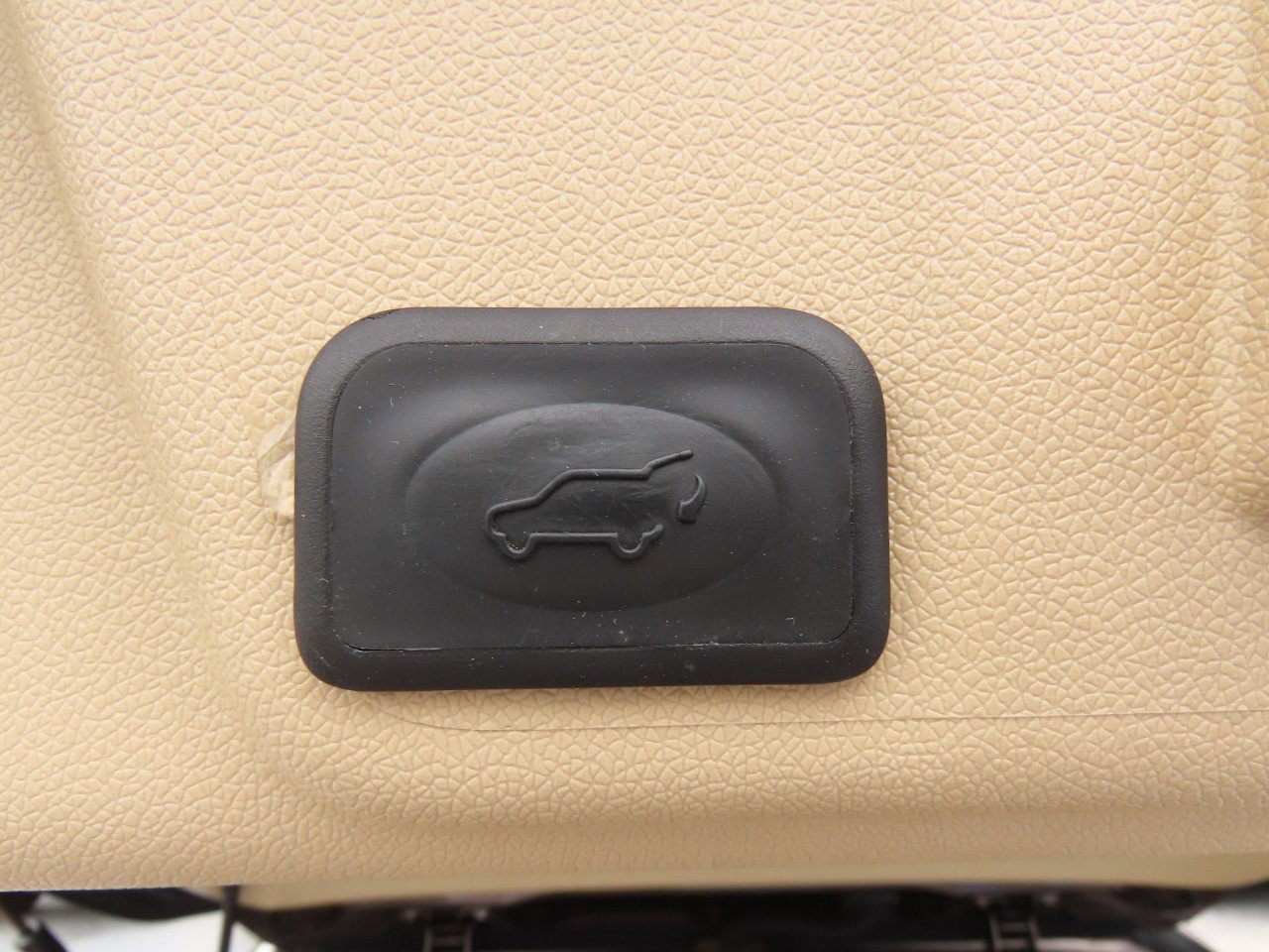 Used 2011 Buick Enclave CXL FWD image 15