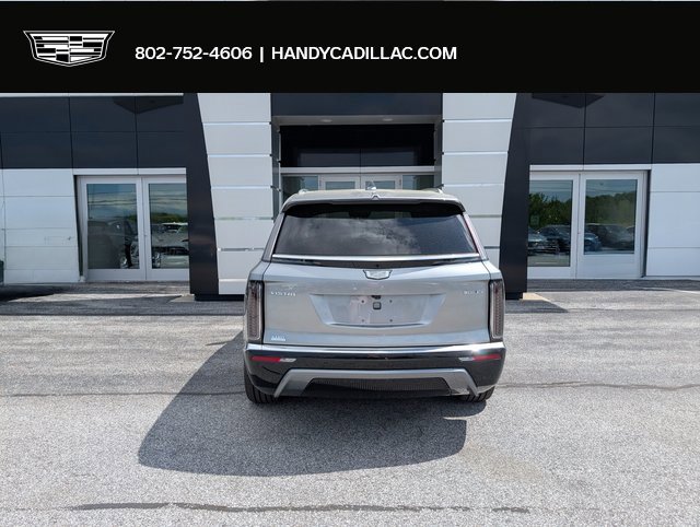 New 2026 Cadillac Vistiq Luxury w/ LPO, Floor Liner Package image 2