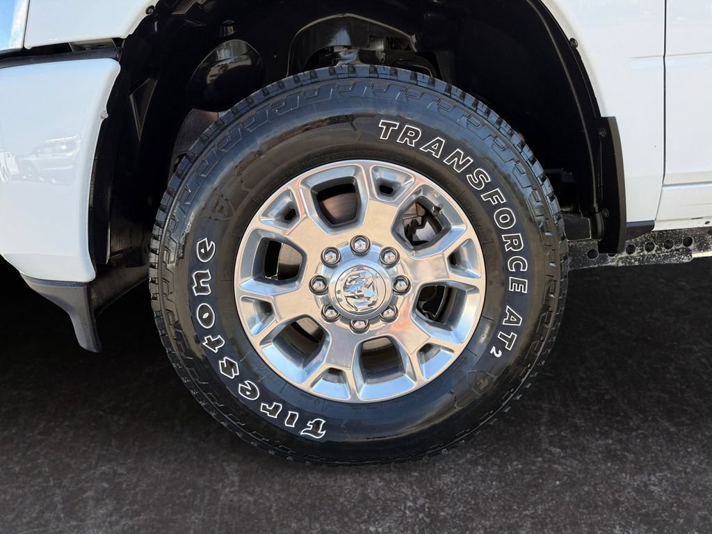 Used 2024 RAM 2500 Laramie AWD/4WD image 9