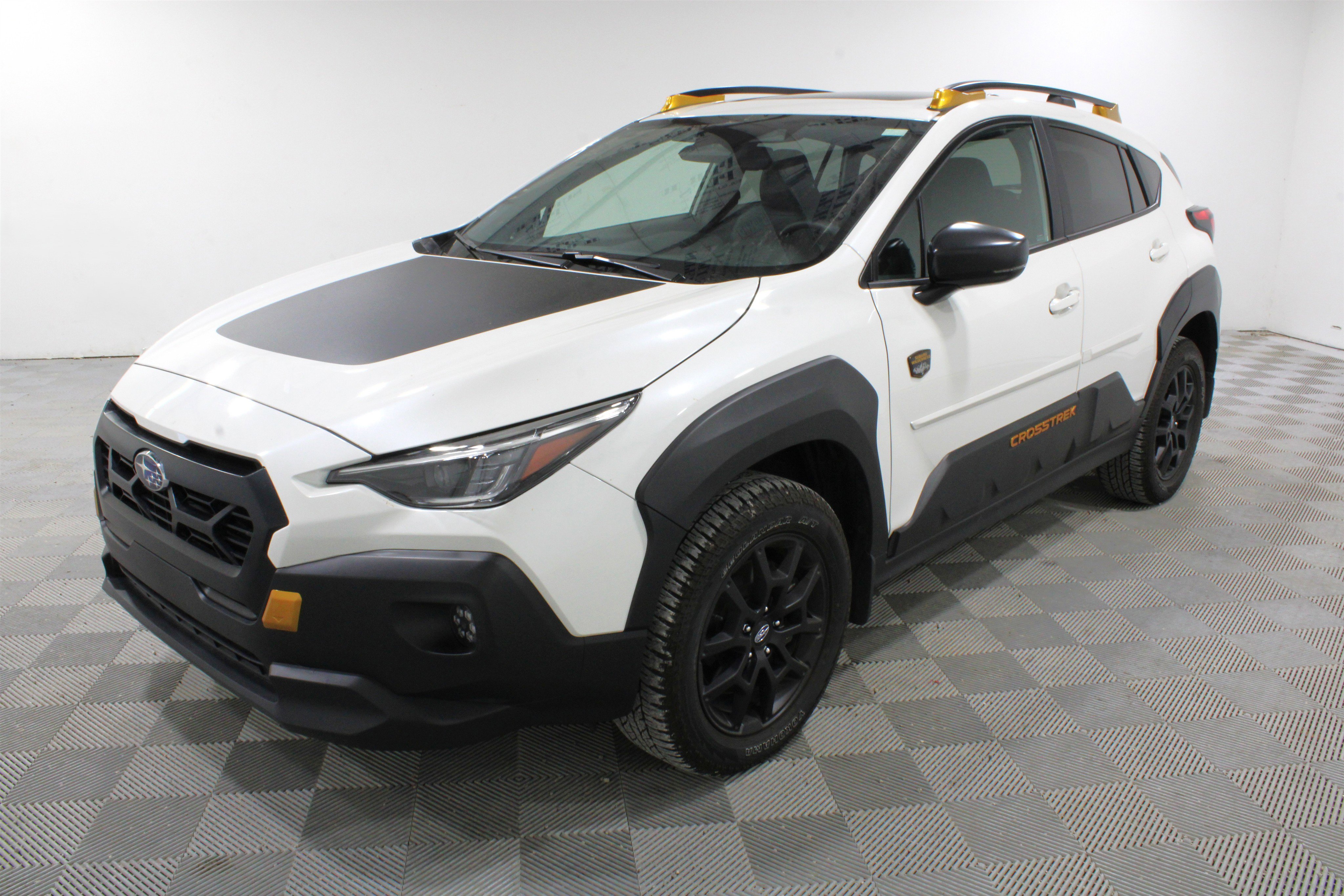 Used 2024 Subaru Crosstrek 2.5i Wilderness w/ Crosstrek Mirror Package AWD/4WD image 32