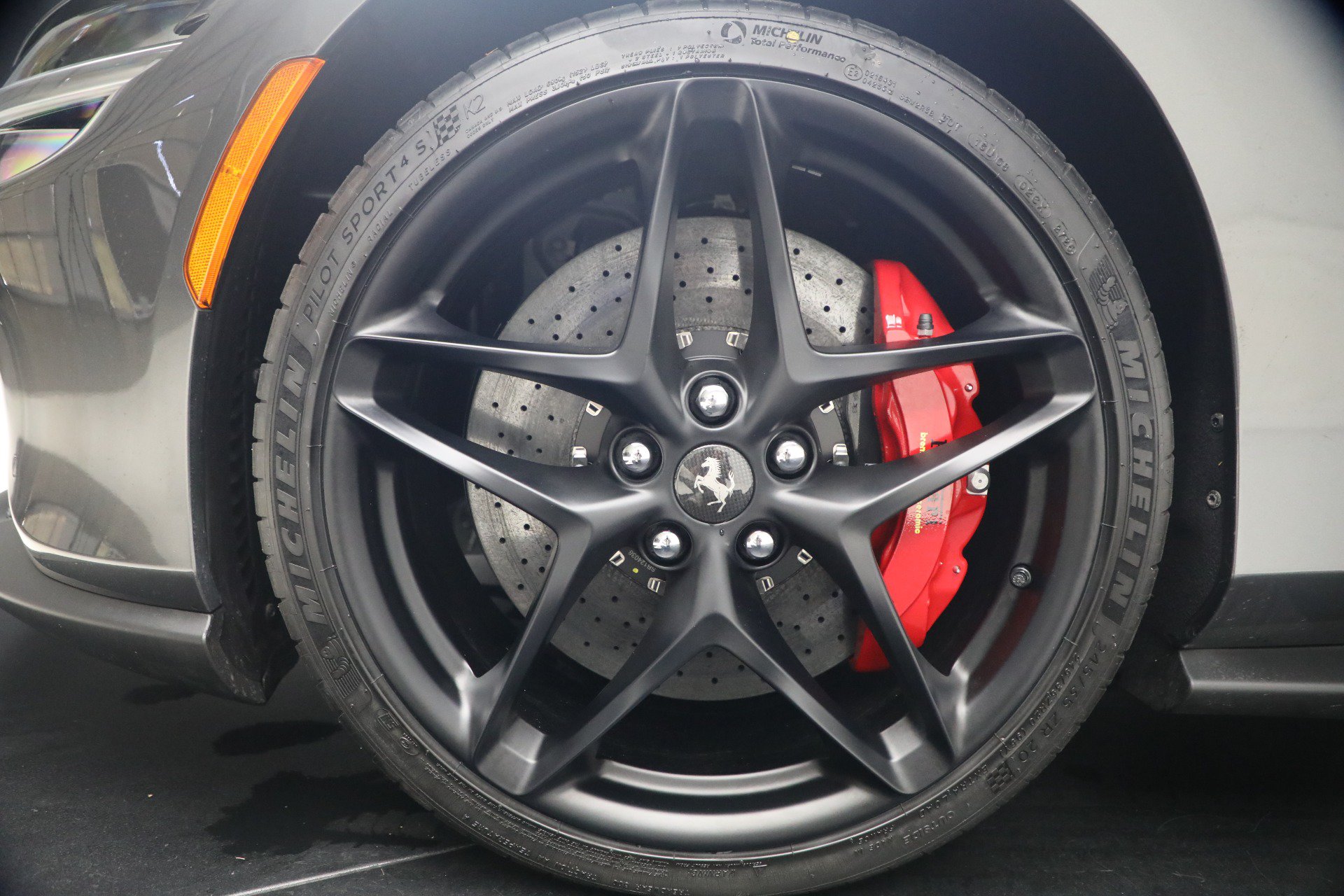 Certified 2026 Ferrari Roma Spider RWD image 26
