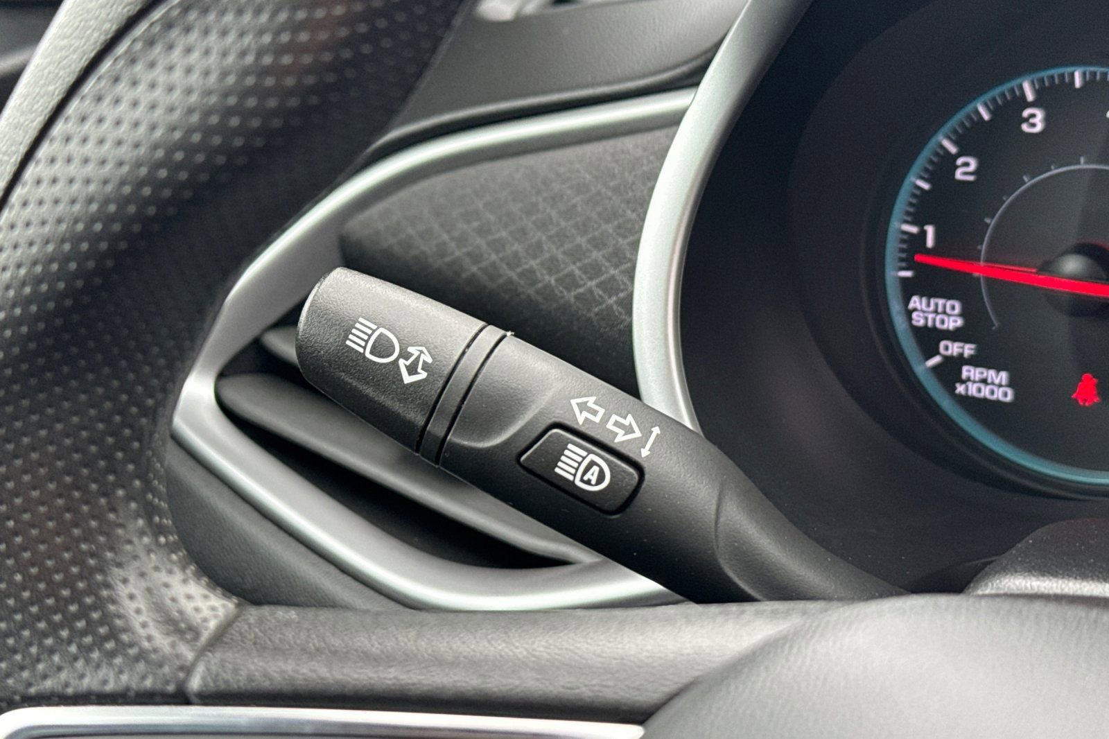 Used 2024 Chevrolet Malibu LT image 35