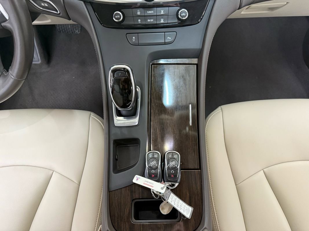Used 2018 Buick LaCrosse Preferred image 26
