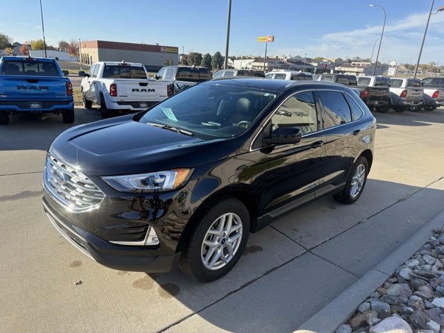 Used 2022 Ford Edge SEL w/ Convenience Package image 3