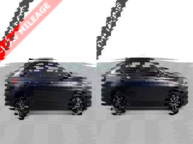 Used 2024 Kia Forte LXS w/ LXS Technology Package image 9