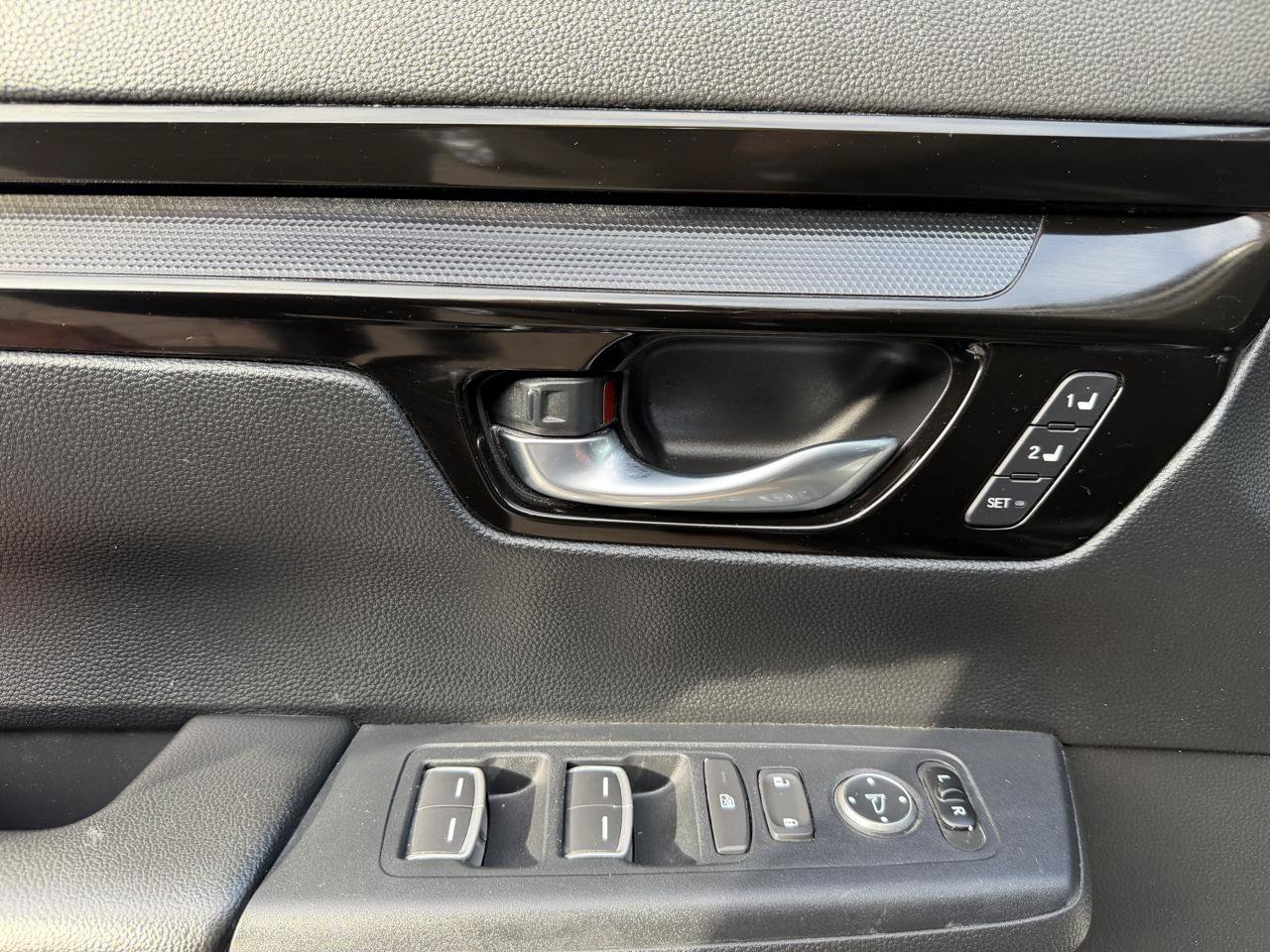 Used 2025 Honda CR-V EX-L image 56