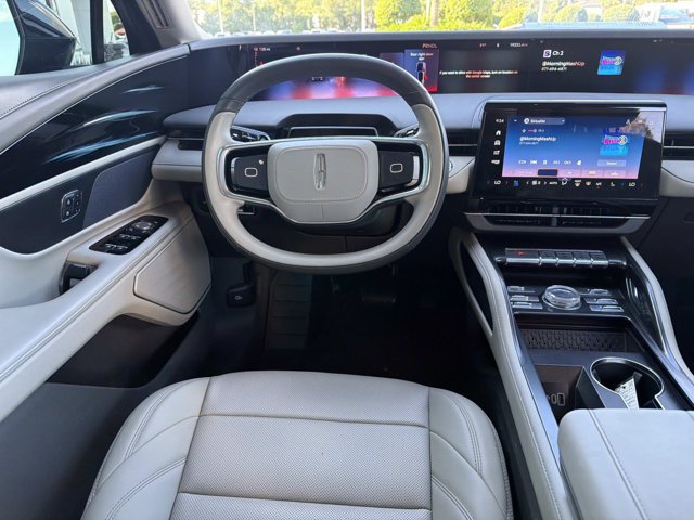Certified 2024 Lincoln Nautilus Premier AWD/4WD image 27
