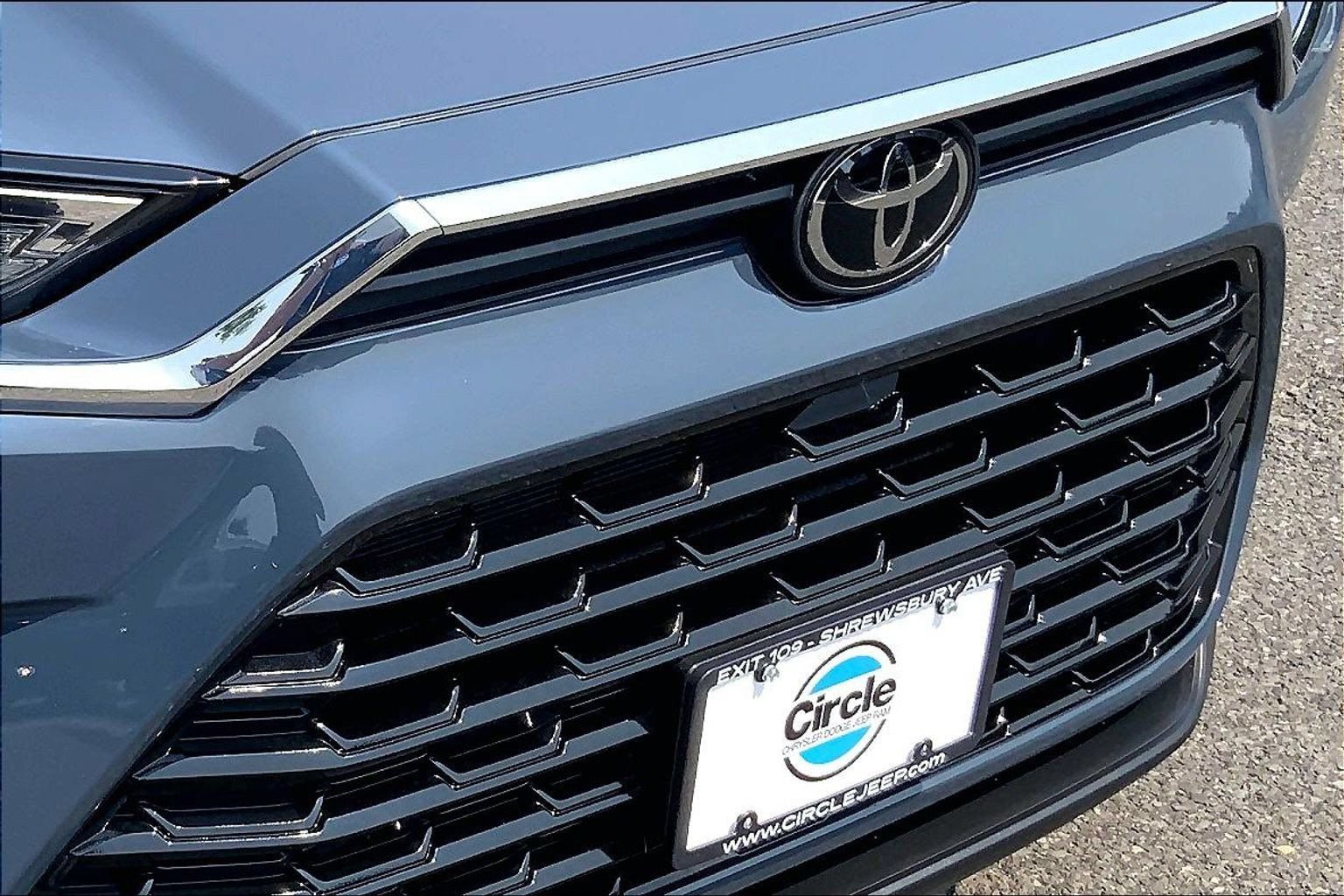 Used 2024 Toyota Grand Highlander AWD image 29