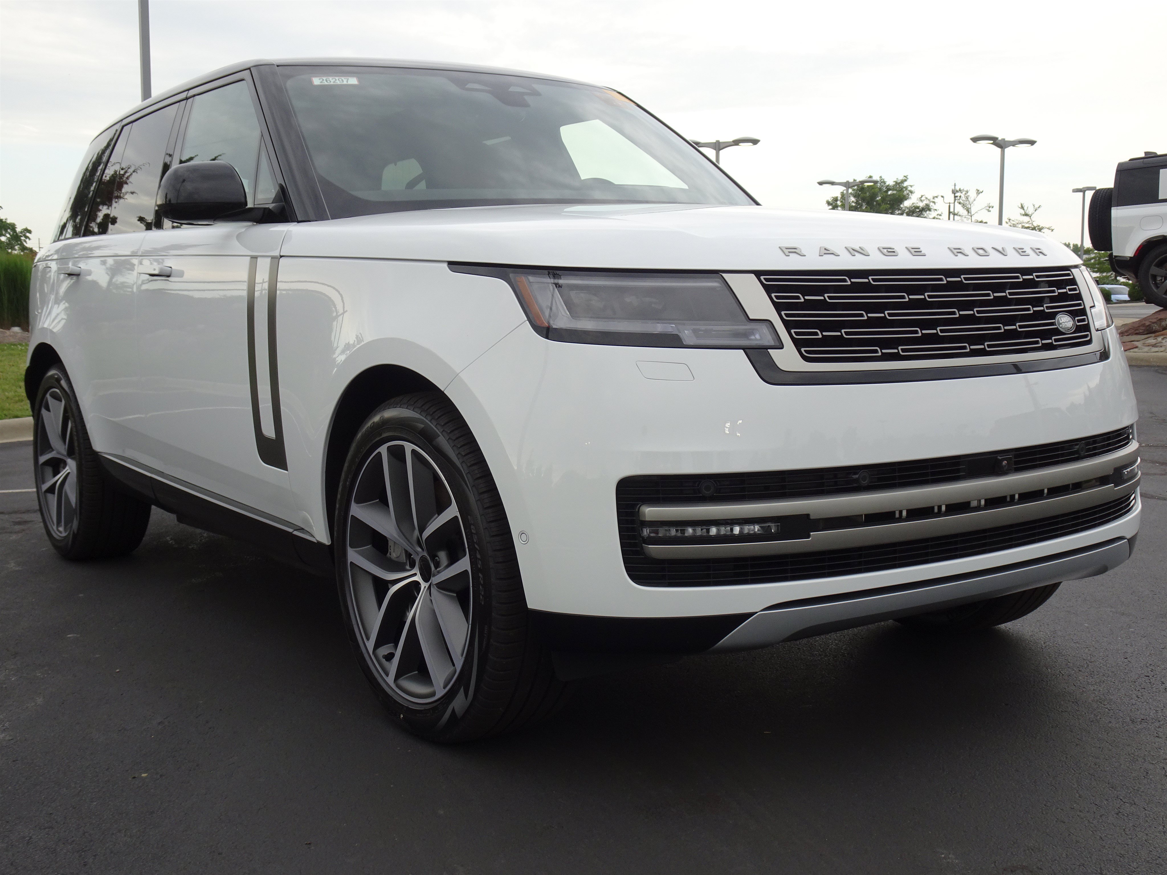 New 2026 Land Rover Range Rover SE AWD/4WD image 11