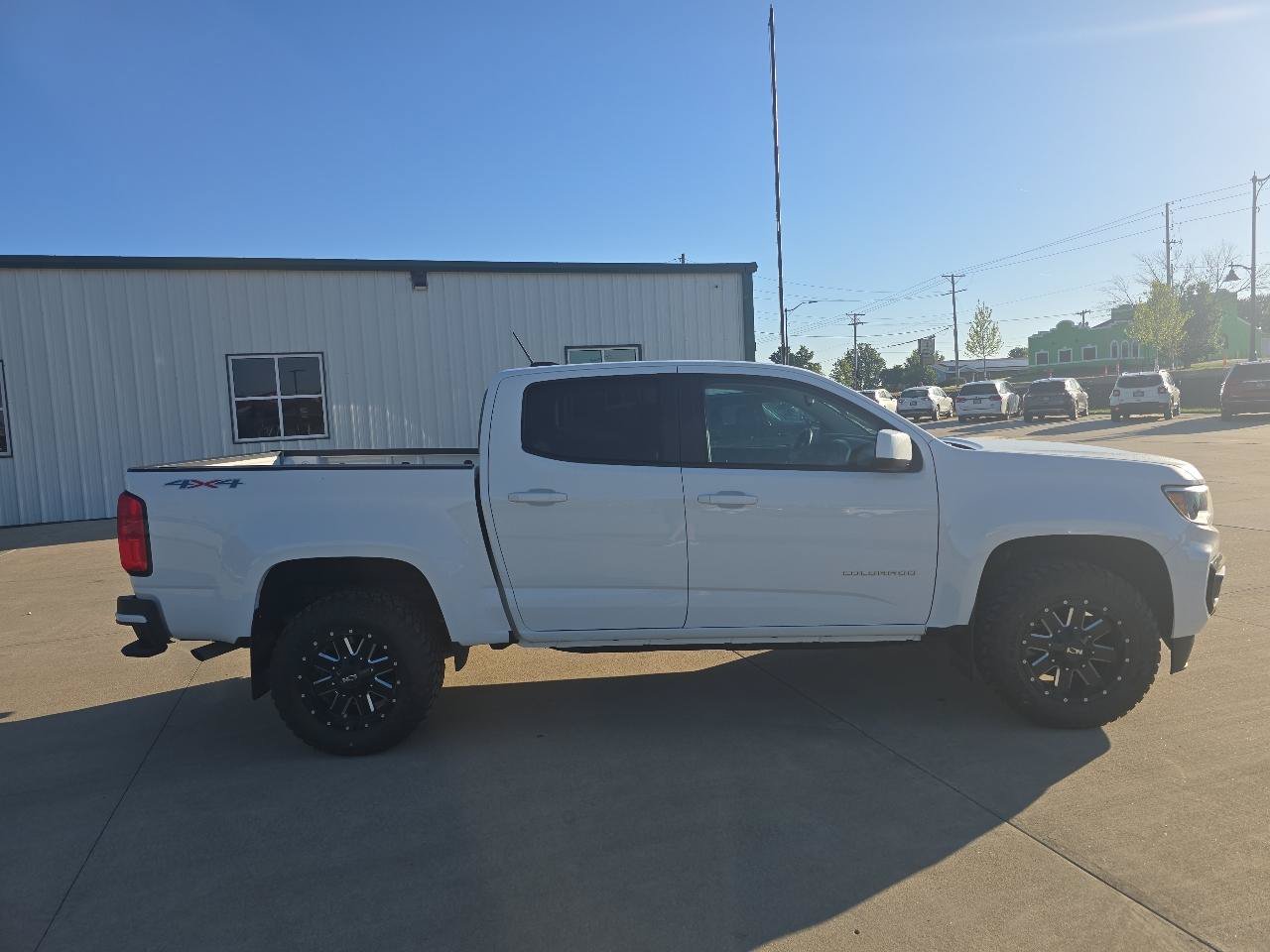 Used 2022 Chevrolet Colorado LT w/ LT Convenience Package AWD/4WD image 7