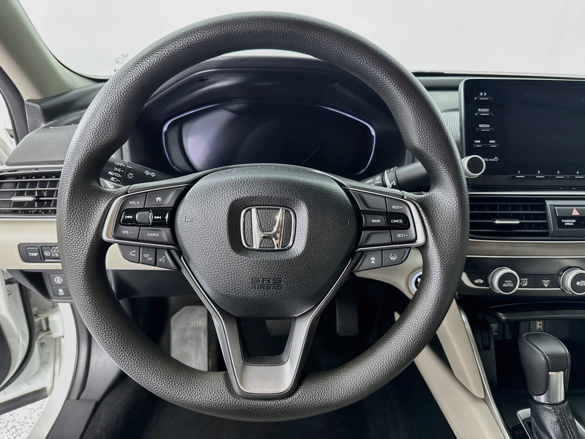Certified 2018 Honda Accord LX image 11