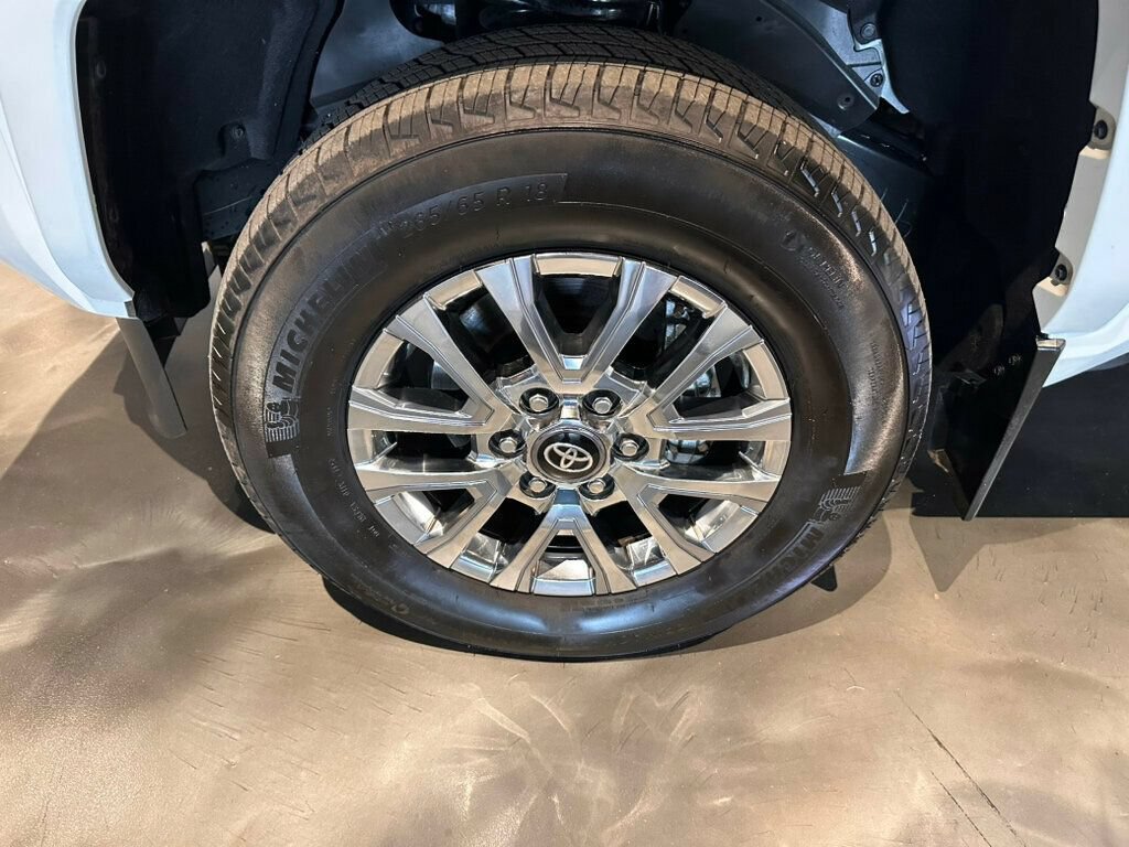 Used 2026 Toyota Tacoma Limited AWD/4WD image 10