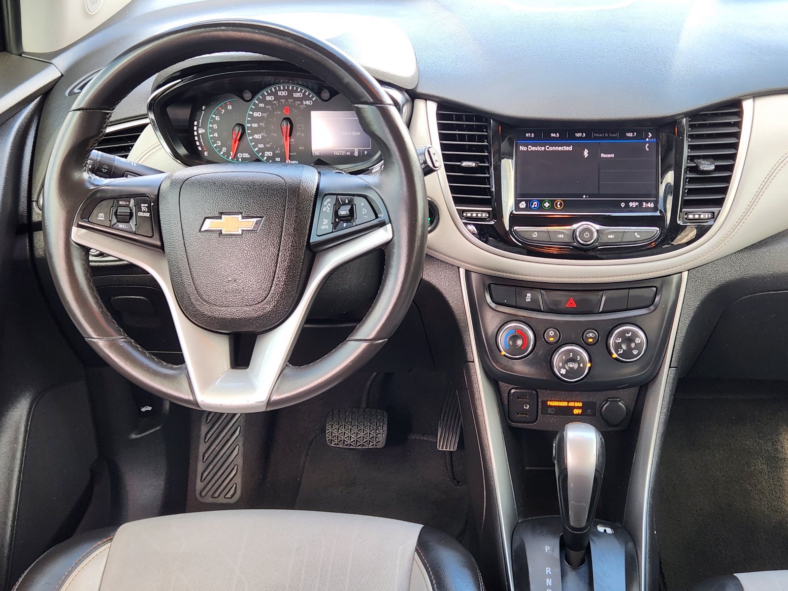Used 2018 Chevrolet Trax LT w/ LT Convenience Package AWD/4WD image 30