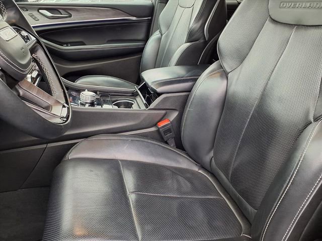 Used 2022 Jeep Grand Cherokee Overland w/ Advanced Protech Group III image 3