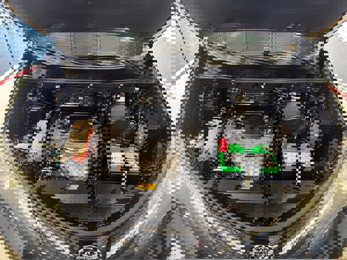 Used 2013 Toyota RAV4 XLE AWD/4WD image 11