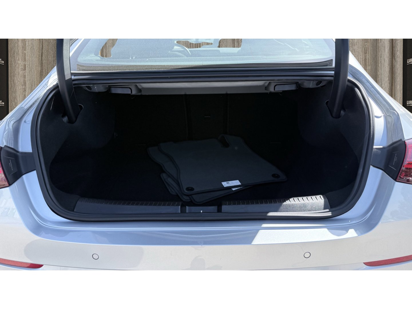 Used 2025 Mercedes-Benz CLA 250 image 11