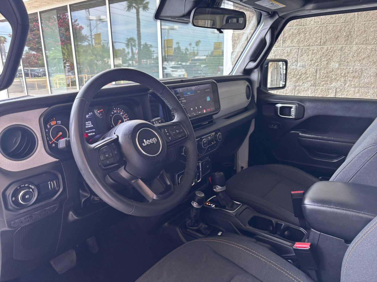 Used 2025 Jeep Wrangler Unlimited Sport AWD/4WD image 28