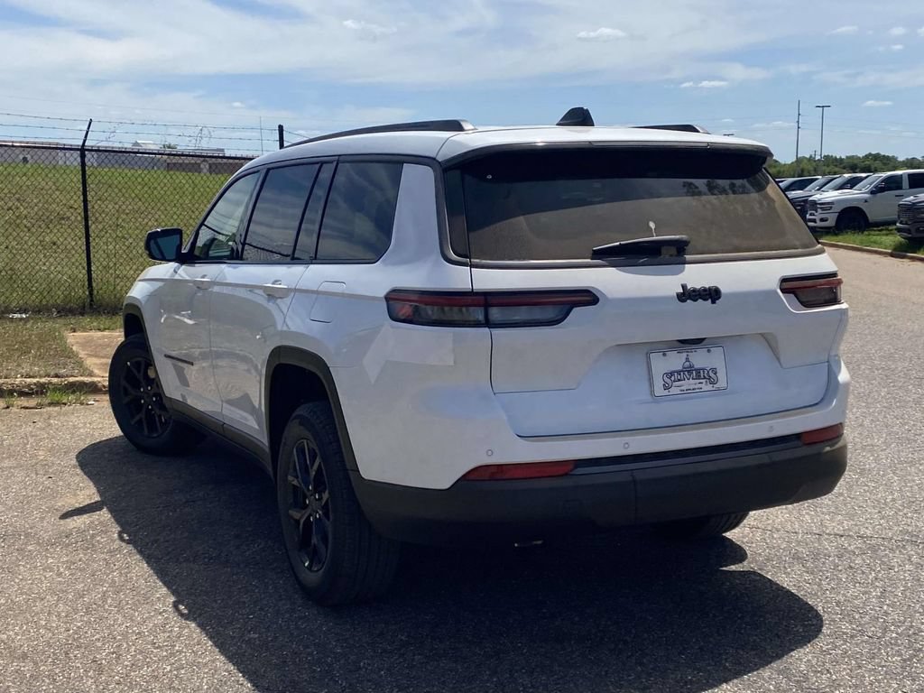 New 2026 Jeep Grand Cherokee L 2WD image 4