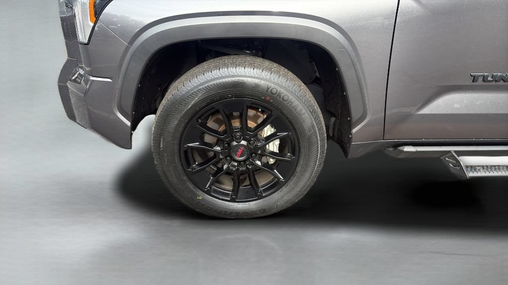 Used 2024 Toyota Tundra SR5 w/ SR5 Convenience Package RWD image 23