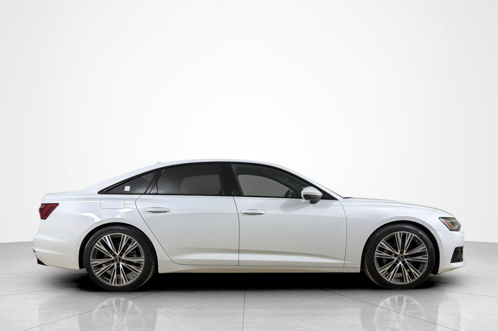 Used 2023 Audi A6 Premium Plus w/ Premium Plus Package AWD/4WD image 6