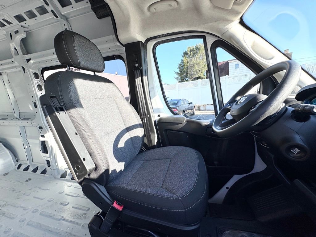 Used 2025 RAM ProMaster 2500 w/ Crew Van Package image 22